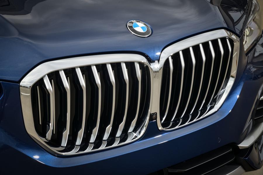 Детали экстерьера BMW X5 xDrive40i xLine (G05) 2018 года  (NA) (фото 49 из 85)